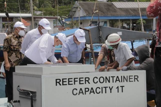 Luar Biasa, Bos INKA Pamer Peti Kemas Ikan Laut Teknologi Tercanggih Karya Anak Bangsa!