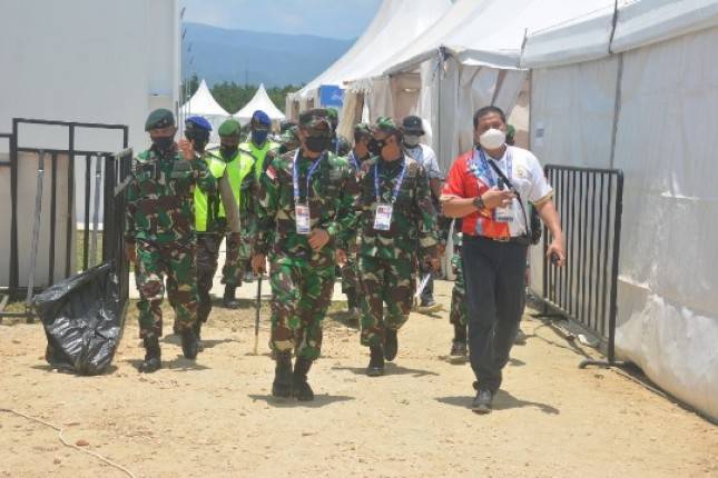 Pangdam XVII/Cenderawasih Mayjen TNI Ignatius Yogo Triyono Cek Kesiapan Pengamanan Venue PON Di Jayapura