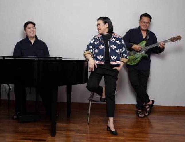 Tujuh Lagu Karya Ria Prawiro di Album Instrumental Smooth Jazz, Easy Listening  & Sopisticated