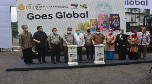 Kementan Lepas Ekspor Perdana Pet Food ke Brunei Darussalam