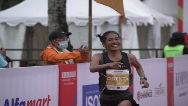 Agus Prayogo dan Odekta Naibaho Raih Podium 1 Elite Race di Borobudur Marathon 2021