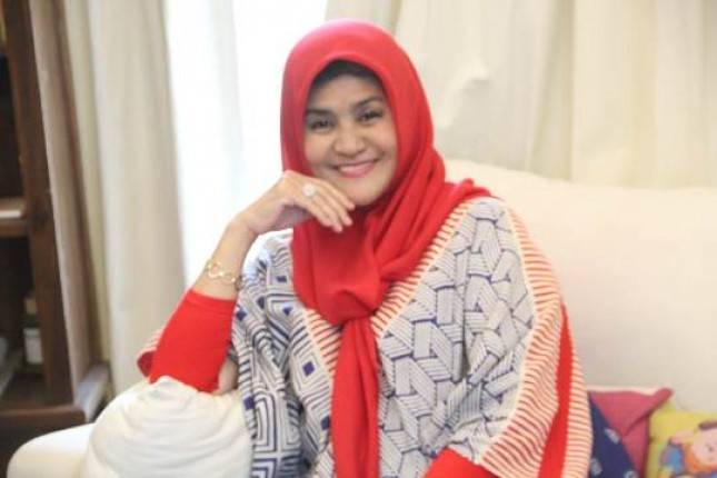 Artis Kawakan Tetty Liz Indriati, Soal Pentingnya  Bela Negara