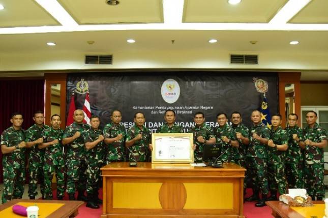 Korps Marinir TNI AL Terima Predikat WBK dan WBBM 2021 dari Menpan RB