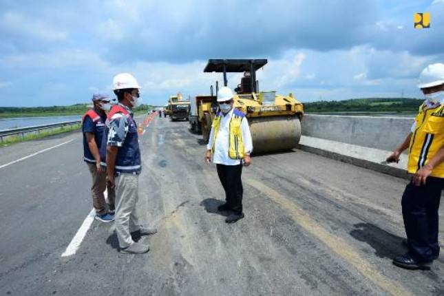 Manajemen PT Hutama Karya (Persero) dan Menteri PUPR Pastikan SPM Optimal
