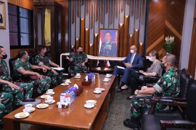 Kasad Jenderal TNI Dudung Abdurachman dan Dubes Ceko Tingkatkan Kerja Sama Militer