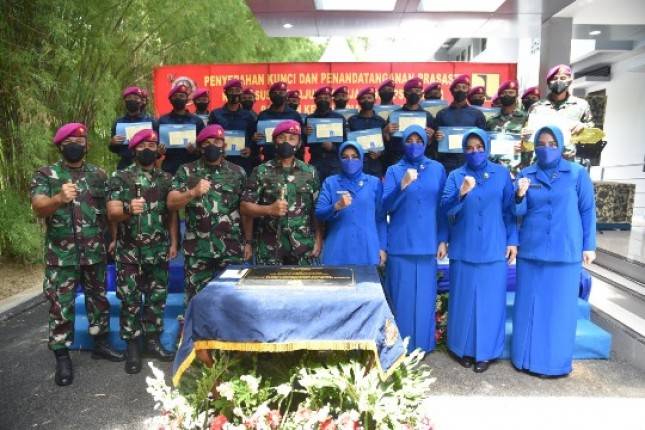 Dankormar Mayjen (Mar)  Suhartono Resmikan  Rusun untuk Prajurit Denjaka