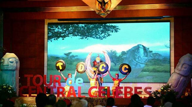 10 Tim Balap Sepeda Internasional Adu Cepat di  Tour de Central Celebes 2017
