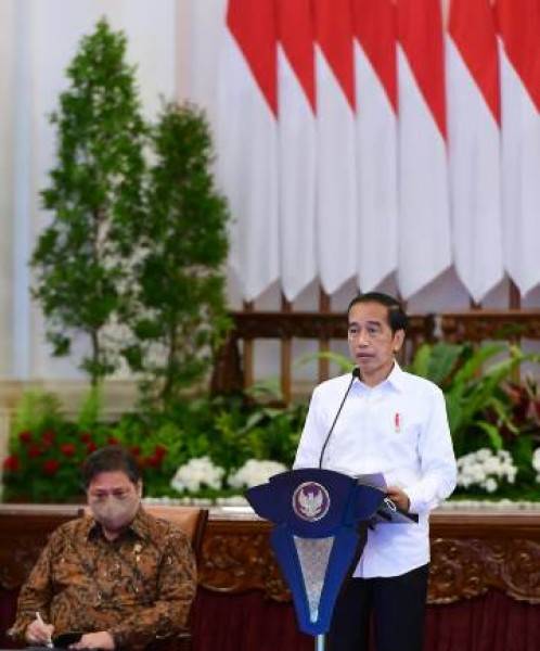 Presiden Jokowi Ingatkan Jajarannya Tepat Ambil Kebijakan dan Empati pada Rakyat