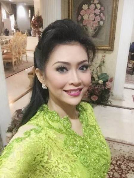 Artis Ratna Listy Terpisah dengan Anak di Bulan Puasa