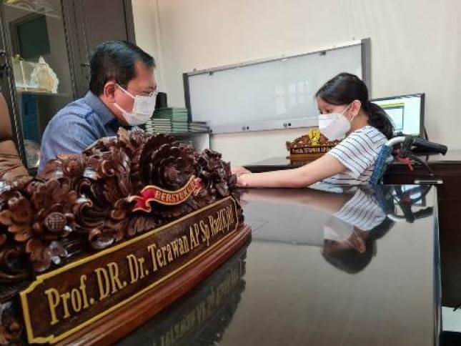 Kisah Gadis Remaja Vanessa Sembuh Usai Ditangani Dokter Terawan