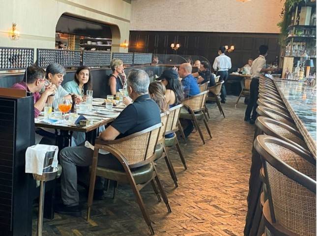 Di Dubai, Restoran diperbolehkan Tak Pasang Tirai Selama Ramadan