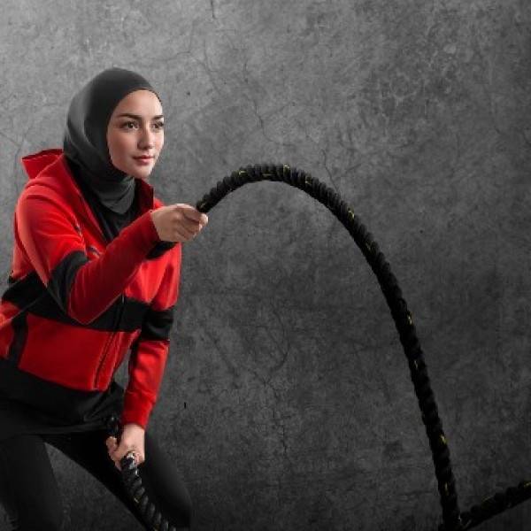 Artis Sinetrn Cita Kirana Berbagi Kiat Jaga Kesehatan Rambut Berhijab