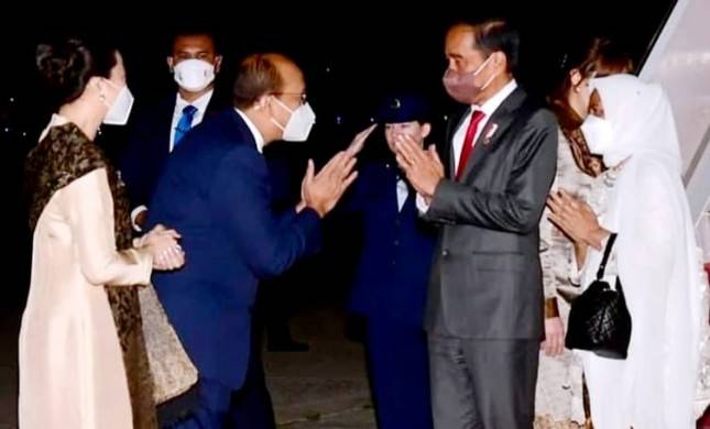 Sambut Jokowi di AS, Dubes Rosan: Selamat Datang di Washington D.C Bapak Presiden...