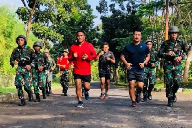 Komandan Brigade Infanteri 2 Marinir Kolonel Marinir Rudi Harto Marpaung Tingkatkan Ketahanan Fisik Prajurit Bintara Remaja