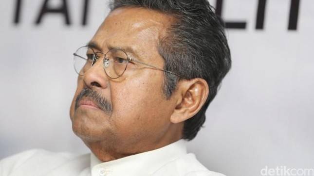 Mengenang  Fahmi Idris, dari  Aktivis,  Pengusaha hingga Menteri