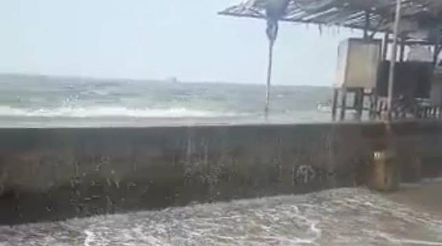Kementerian PUPR Lakukan Langkah Tanggap Darurat Pasca Kenaikan Pasang Air Laut di Jawa Tengah
