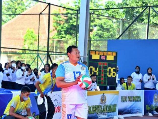 KASAL  Laksamana TNI Yudo Margono Pastikan Open Tournamen Bola Voli Putri KASAL Cup Ajang Ukir Bertarif Nasdional