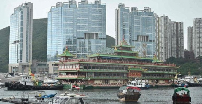 Akibat Pandemi, Restoran Apung Paling Ikonik di Hong Kong Gulung Tikar