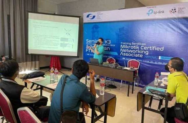 APJII dan TP Link Kerja Sama Beri Pelatihan dan Sertifikasi