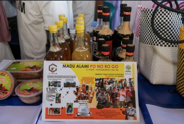  Sandiaga Uno Ajak Pelaku UMKM Ponorogo Kolaborasi Dukung Kebangkitan Ekonomi 