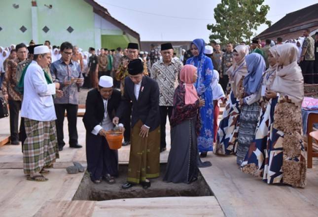  Presiden Jokowi Janjikan Kunjungi Pulau Rote NTT Tahun Ini