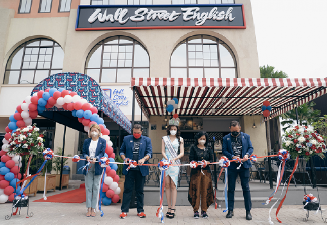Keren! Bangun Komunitas Berbahasa Inggris, Wall Street English Indonesia hadir di Sedayu City Kelapa Gading