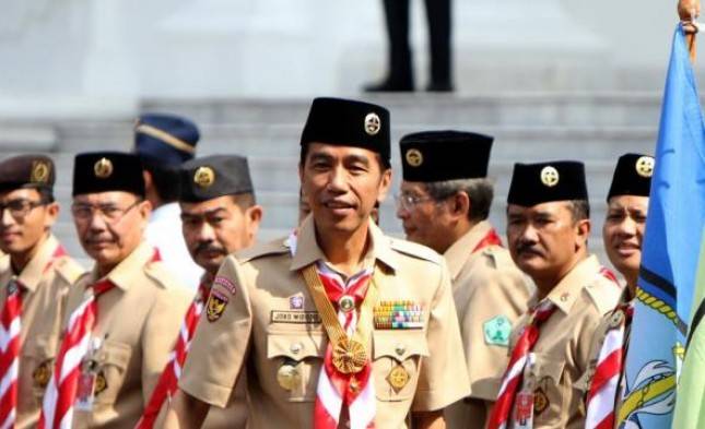 Presiden Jokowi Saksikan Prosesi Bhineka Tunggal Ika Pramuka