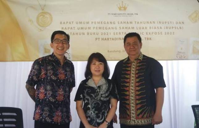 Kinerja Gemilang PT Hartadinata Abadi Tbk (HRTA)Di tengah Melemahnya Harga Emas Dunia
