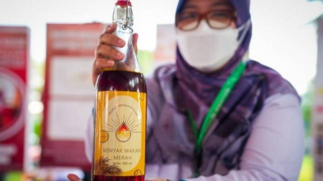 MenKopUKM Sebut Minyak Makan Merah Bakal Diserap Pasar Tahun 2023