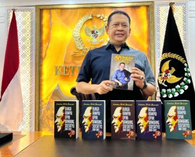 Ketua MPR RI Segera Luncurkan Buku Bertajuk  60 Tahun Mengayuh Dayung Di Antara Karang
