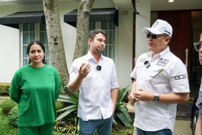 Ketua IMI Tinjau Progres Mobil Modifikasi Blackstone Live Modz 2022 Milik Raffi Ahmad