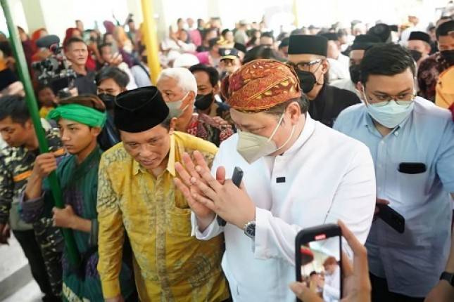 Hadiri Srawungan Sanak Mangkunegaran, Airlangga Sebut Solo Punya Twin Engine