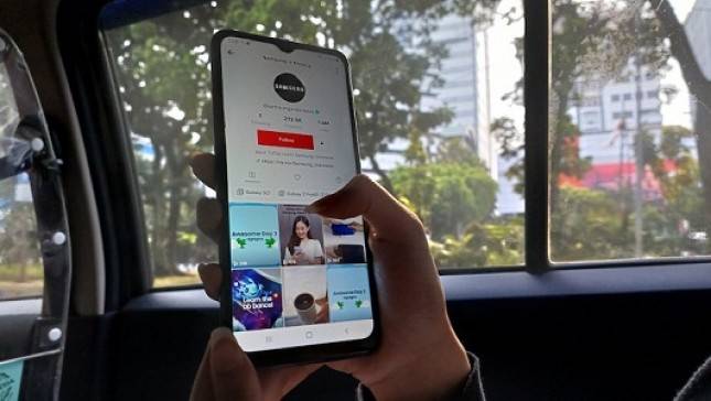 Samsung Galaxy A04s, Smartphone Ekonomis Berkemampuan Dinamis