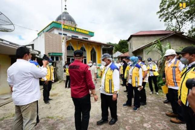 Menteri PUPR Basuki Tinjau Penanganan Darurat Gempa Tapanuli Utara