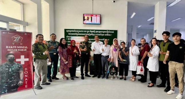 Duta Besar RI dan Masyarakat Indonesia di Kamboja Turut Memperingati HUT ke-77 TNI