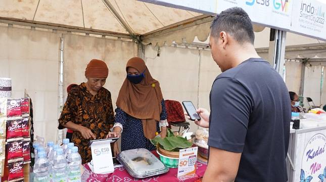 Ramaikan ISC 2022, ESB Hadirkan Edukasi dan Adaptasi Digital bagi UMKM di Kota Solo