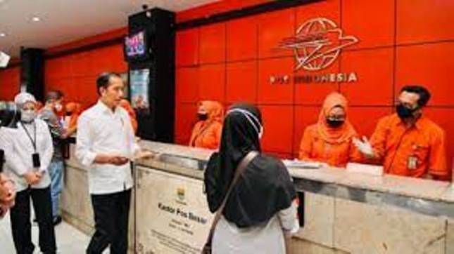 Presiden Jokowi Pastikan Penyaluran BSU dan BLT BBM di Jawa Barat Berjalan Lancar