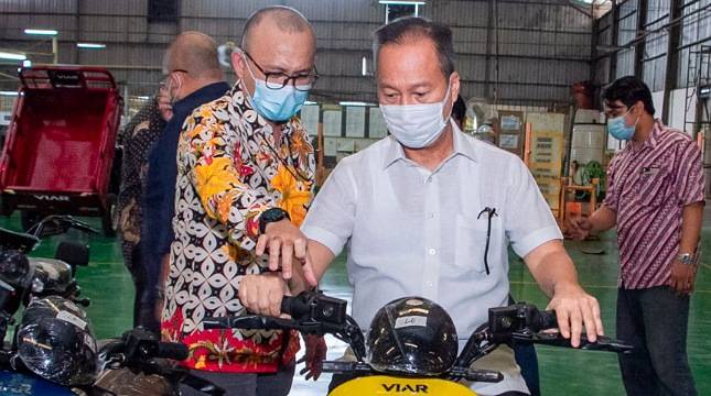 Produsen Motor Listrik Catat Ya! Menperin Agus Minta Pabrikan Optimalkan Penggunaan Komponen Lokal