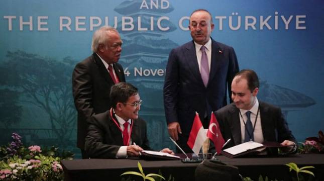 Menteri Basuki Hadiri Penandatanganan Kerja Sama Bilateral Indonesia dengan Turki
