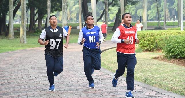 Prajurit Korps Marinir  Binsik Lari Guna Meningkatkan Stamina Dan Kebugaran 