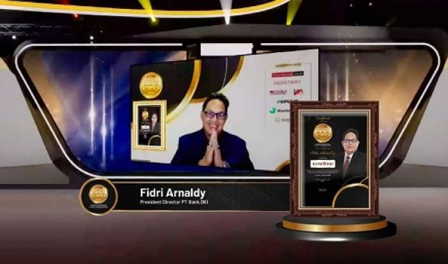 Berhasil Pimpin Bank DKI Raih Kinerja Keuangan Positif, CEO Bank DKI, Fidri Arnaldy Raih Indonesia Most Acclaimed CEO Awards 2022