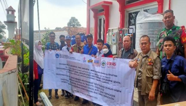 UTA 45&rsquo; Jakarta Sumbangkan Alat Penjernih Air  Untuk Warga Terdampak Gempa di Cugenang Cianjur