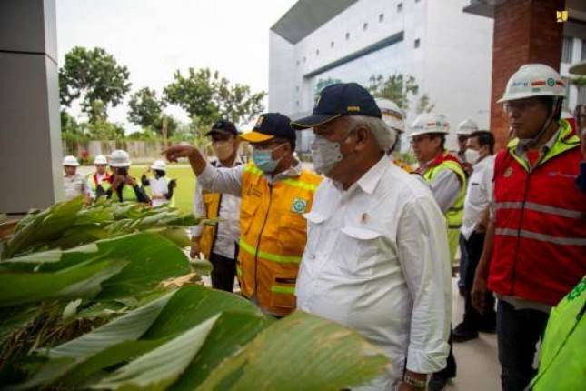 Menteri PUPT Basuki Tinjau Pembangunan Gedung Kampus Baru Politeknik PU