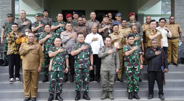 Panglima TNI Laksamana Yudo Margono : Prajurit TNI-Polri Jangan Ragu Dalam Melindungi Masyarakat