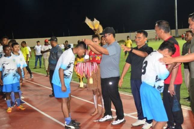 Danrem Merauke Tutup Turnamen Sepak Bola U-18 Danrem 174 ATW Cup 2022