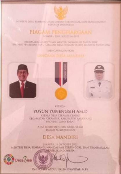 Desa Cikampek Barat  Raih Predikat Desa Mandiri