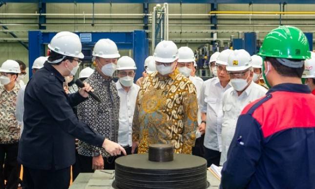 Menperin Agus Dampingi Menko Airlangga Resmikan Pabrik Lead Rubber Bearing di Karawang