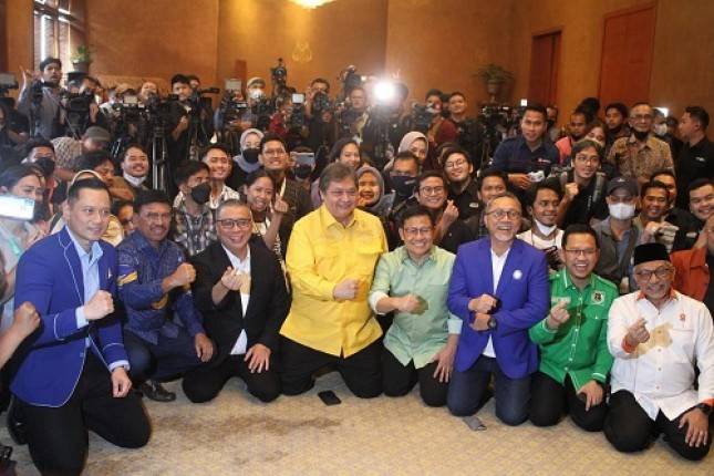 Capres, KIB Dipastikan Masih Tunggu Manuver PDIP dan Arahan Presisen Jokowi