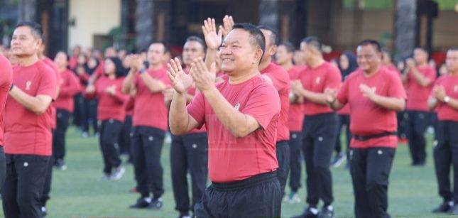 KASAD Jenderal TNI Dudung Abdurachman  Olahraga Bersama Pimpinan AD