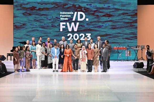 Indonesia Fashion Week ke 10 Bertajuk Sagara Dari Timur Resmi Dibuka